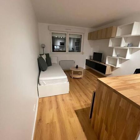 Appartement Studio Meuble à Amiens Extérieur photo