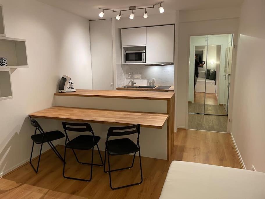 Appartement Studio Meuble à Amiens Extérieur photo