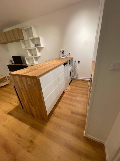 Appartement Studio Meuble à Amiens Extérieur photo
